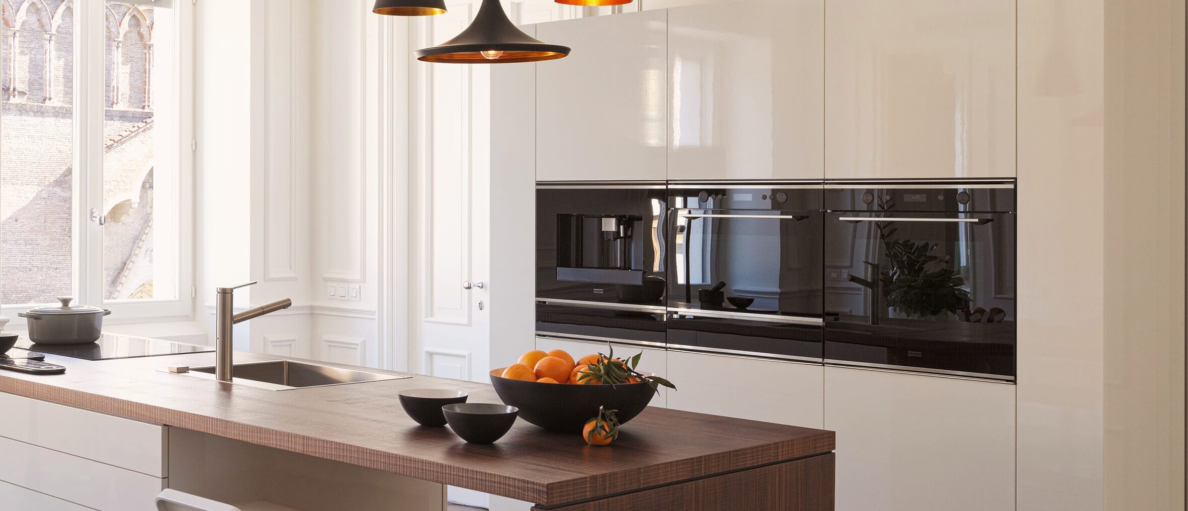 AM002_Mythos-Segment_Wood-Worktop_Udine.png-2